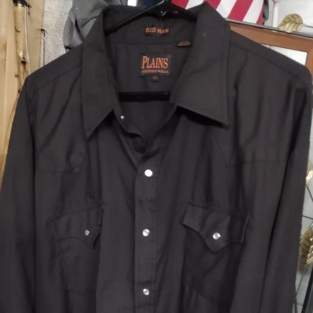 Men's brown button up long sleeve shirt